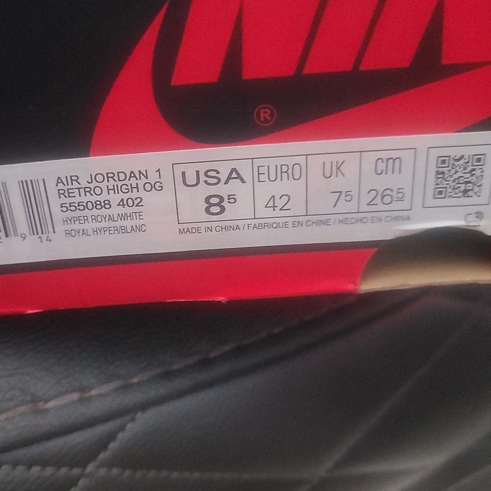 Shoes - Picture 3 of 3
